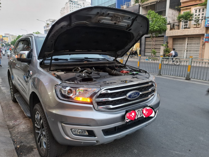 bình ắc quy xe Ford tại TPHCM