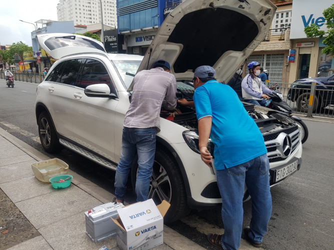 bình ắc quy xe Mercedes tại Tphcm