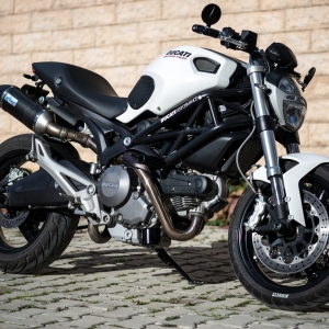 Bình ắc quy xe Ducati Monster 696 chính hãng