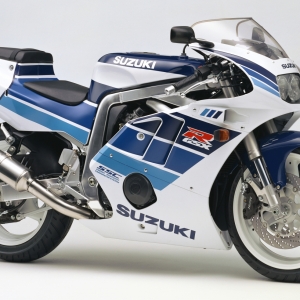 Bình ắc quy xe Suzuki GSX-R400 chính hãng