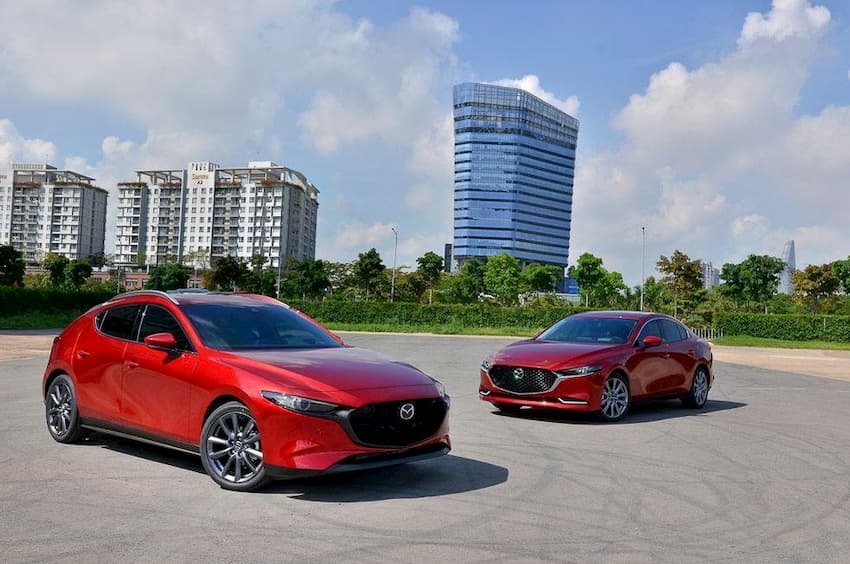 thay ắc quy ô tô mazda 3